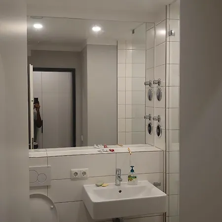 One Bed In Room, With Bathroom Shared With Ownner 3*